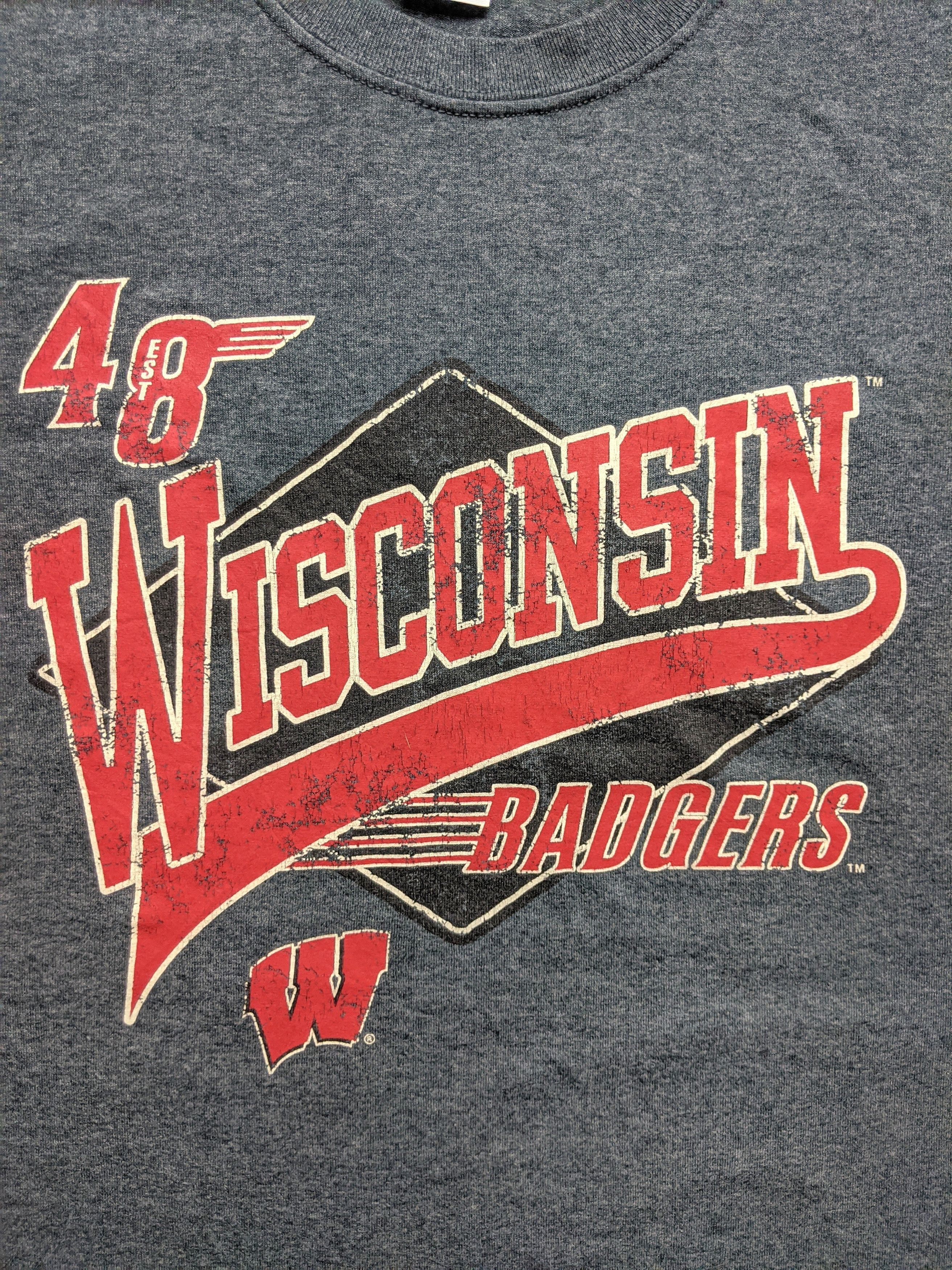 NFL × Vintage Vintage Y2K 48est Wisconsin Badgers Football NFL T Shirt Size US XL / EU 56 / 4 - 2 Thumbnail