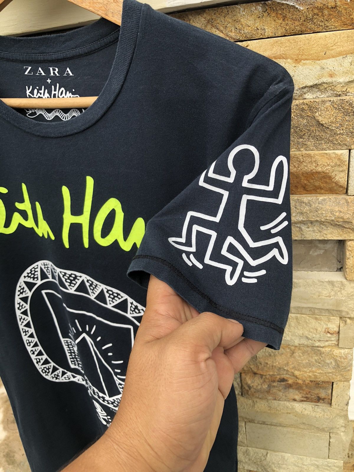 Keith Haring Last Drop🔥Keith Haring x Zara Snake T shirt Made In Portugal Size US S / EU 44-46 / 1 - 5 Thumbnail