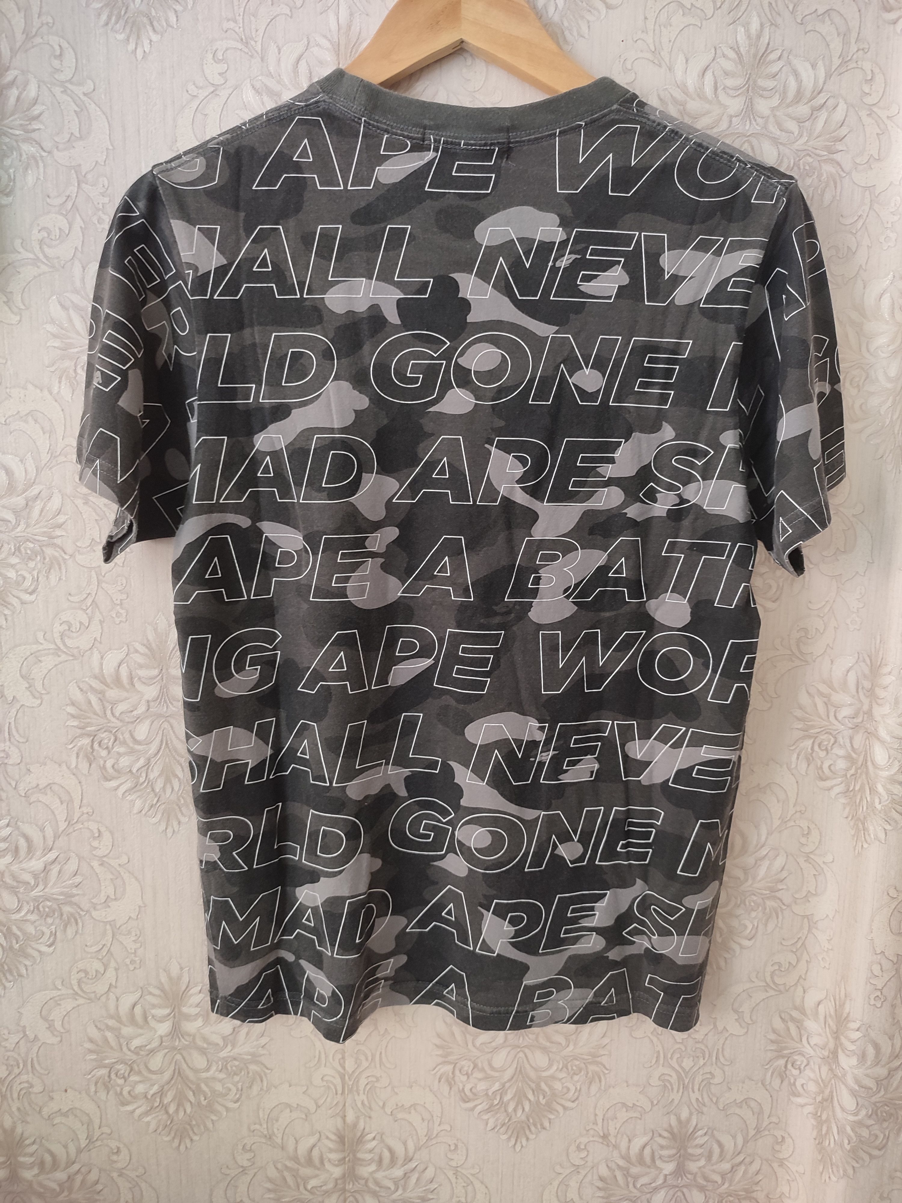 Bape ♦️Bape Camo T Shirt Size US S / EU 44-46 / 1 - 2 Thumbnail