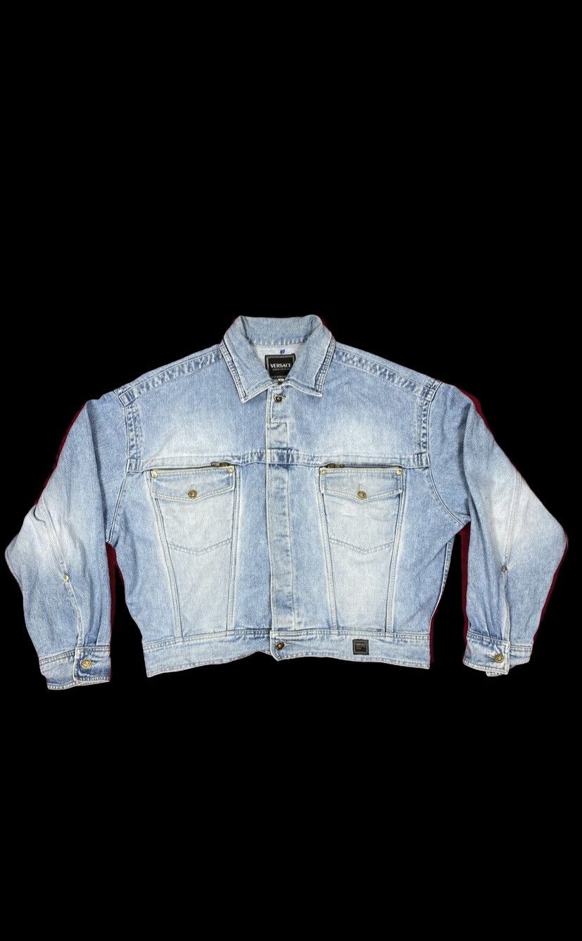 Versace Vintage Versace Jeans Couture Big Logo Denim Jacket. J069 Size US L / EU 52-54 / 3 - 2 Thumbnail