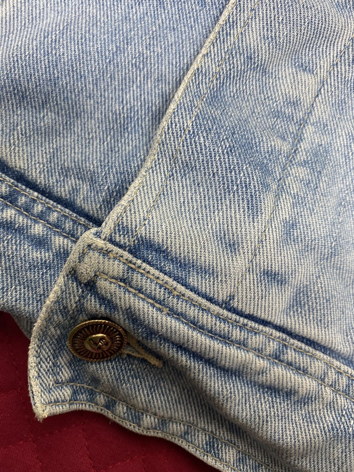 Versace Vintage Versace Jeans Couture Big Logo Denim Jacket. J069 Size US L / EU 52-54 / 3 - 9 Thumbnail