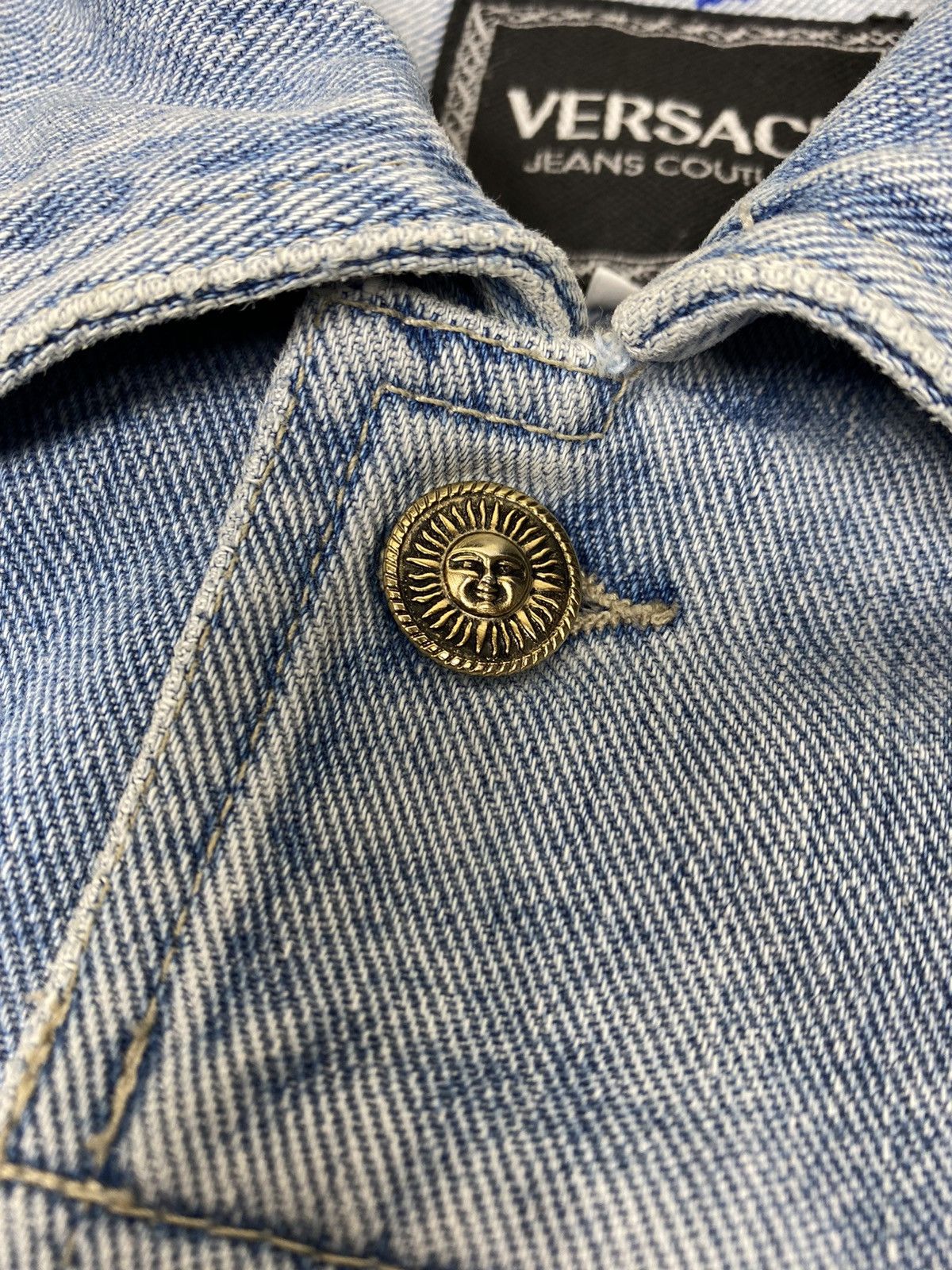 Versace Vintage Versace Jeans Couture Big Logo Denim Jacket. J069 Size US L / EU 52-54 / 3 - 5 Thumbnail