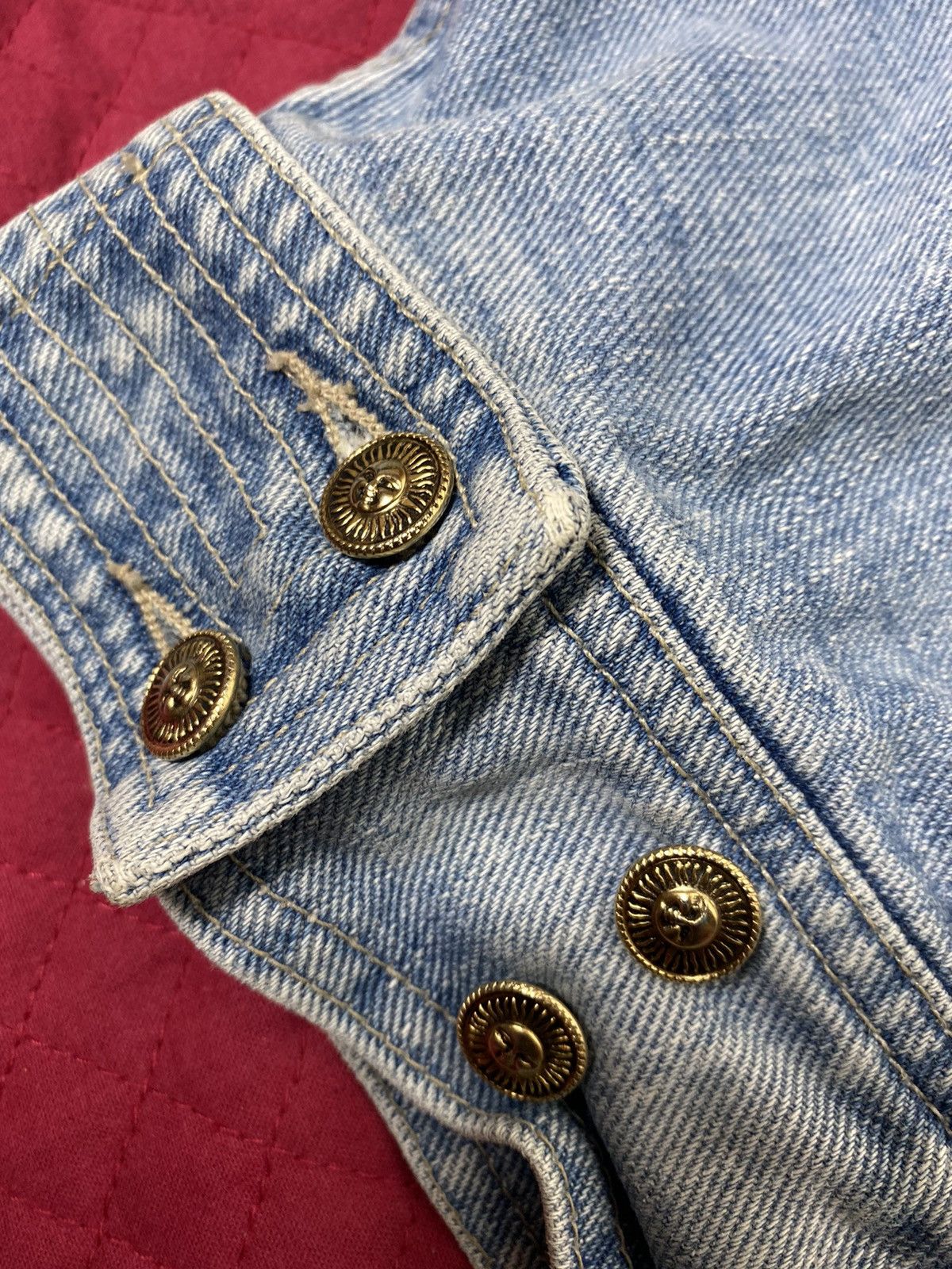 Versace Vintage Versace Jeans Couture Big Logo Denim Jacket. J069 Size US L / EU 52-54 / 3 - 14 Thumbnail