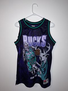 Milwaukee Bucks Shirt – Warren Lotas Milwaukee Bucks Buckrider