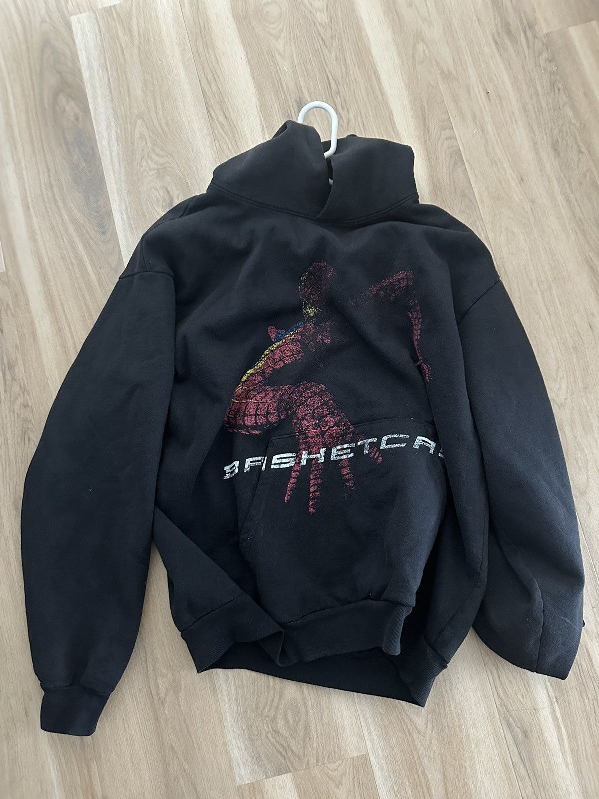 basketcase gallery Basketcase Gallery Exclusive NYC SPIDER-MAN Hoodie Size US XL / EU 56 / 4 - 1 Preview