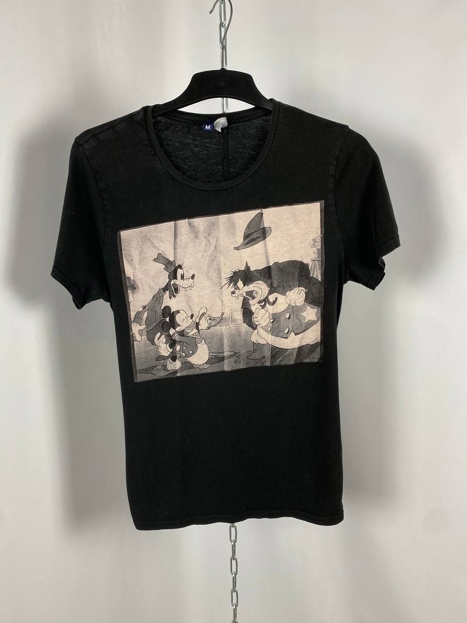 Disney Disney movie big logo size M Size US M / EU 48-50 / 2 - 1 Thumbnail
