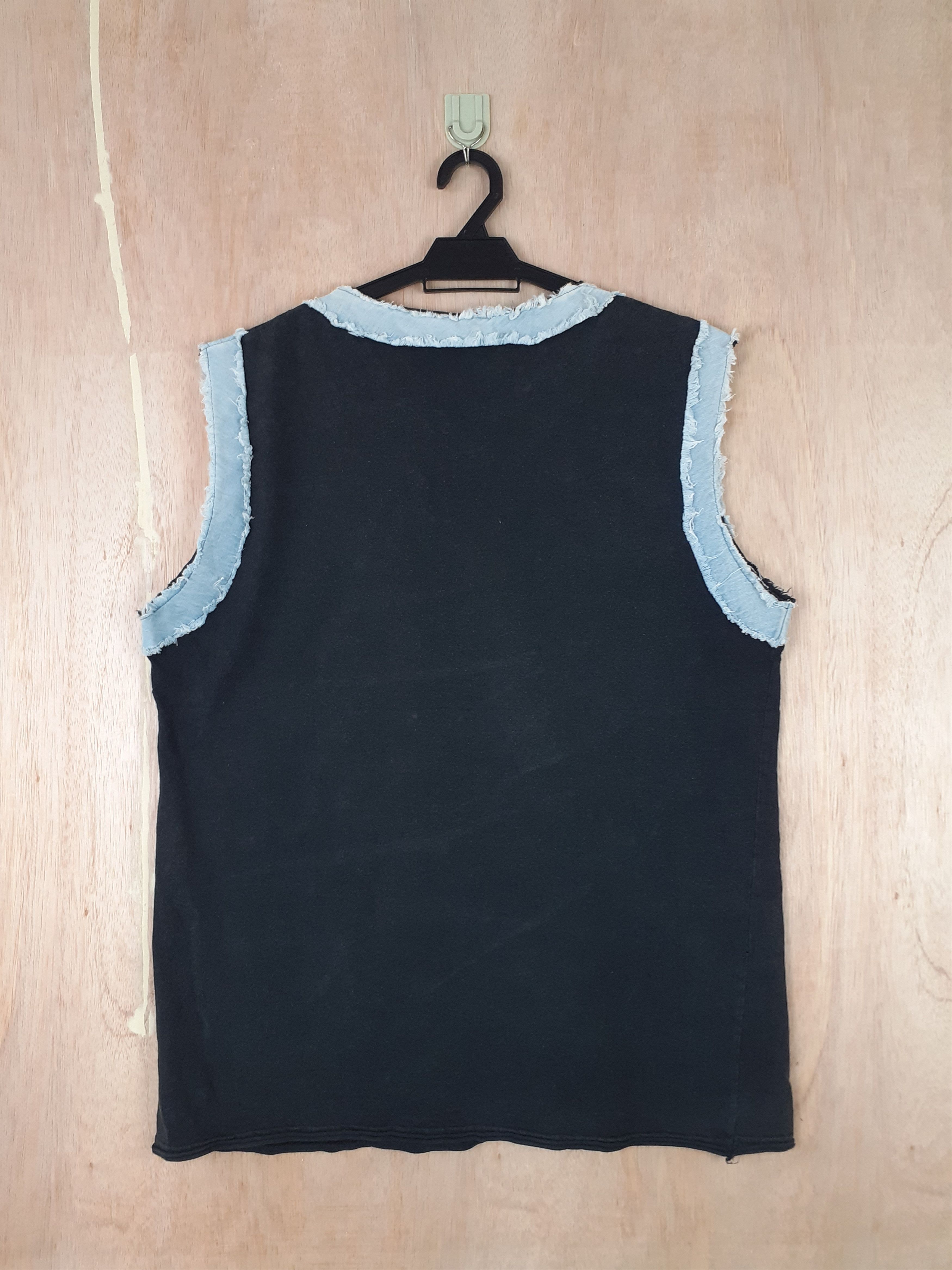 Japanese Brand Japan Blue Jean art distressed black sleeveless #3031 Size US L / EU 52-54 / 3 - 8 Thumbnail