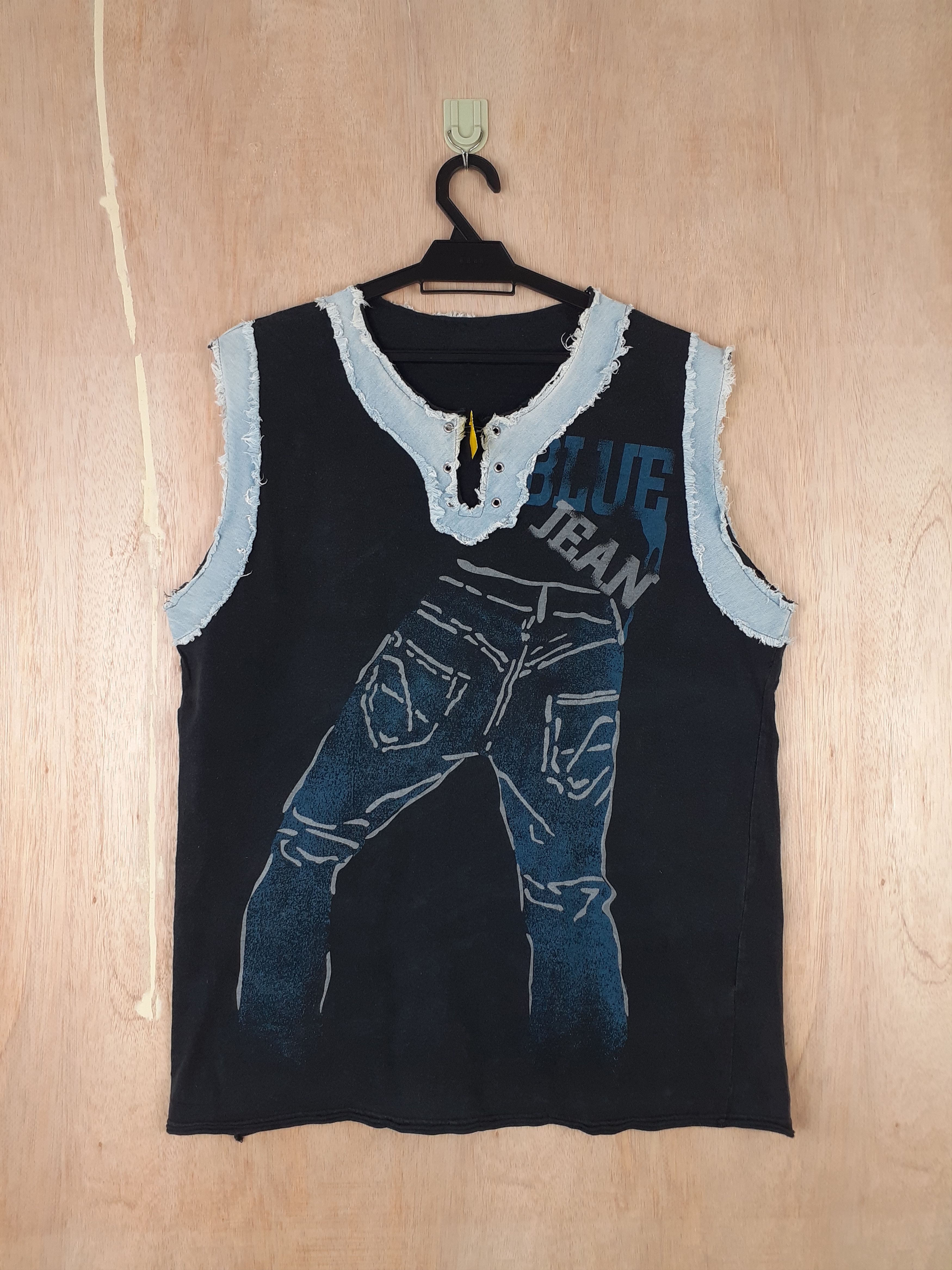 Japanese Brand Japan Blue Jean art distressed black sleeveless #3031 Size US L / EU 52-54 / 3 - 1 Thumbnail