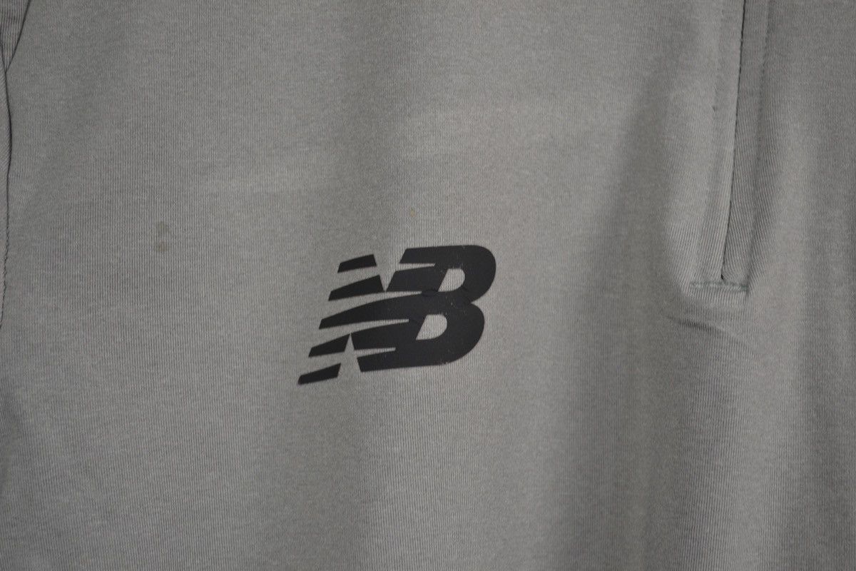 New Balance Republic Of Ireland Training Football Sweatshirt New Balance Size US M / EU 48-50 / 2 - 9 Thumbnail