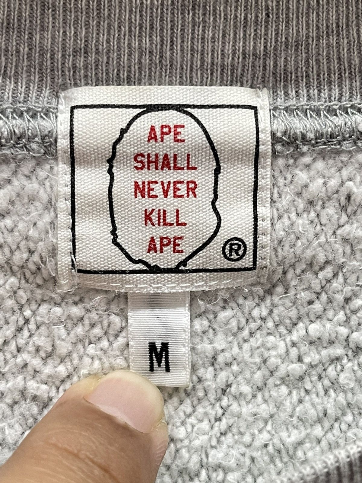 Bape BAPE ASNKA Crewneck Size US M / EU 48-50 / 2 - 3 Thumbnail