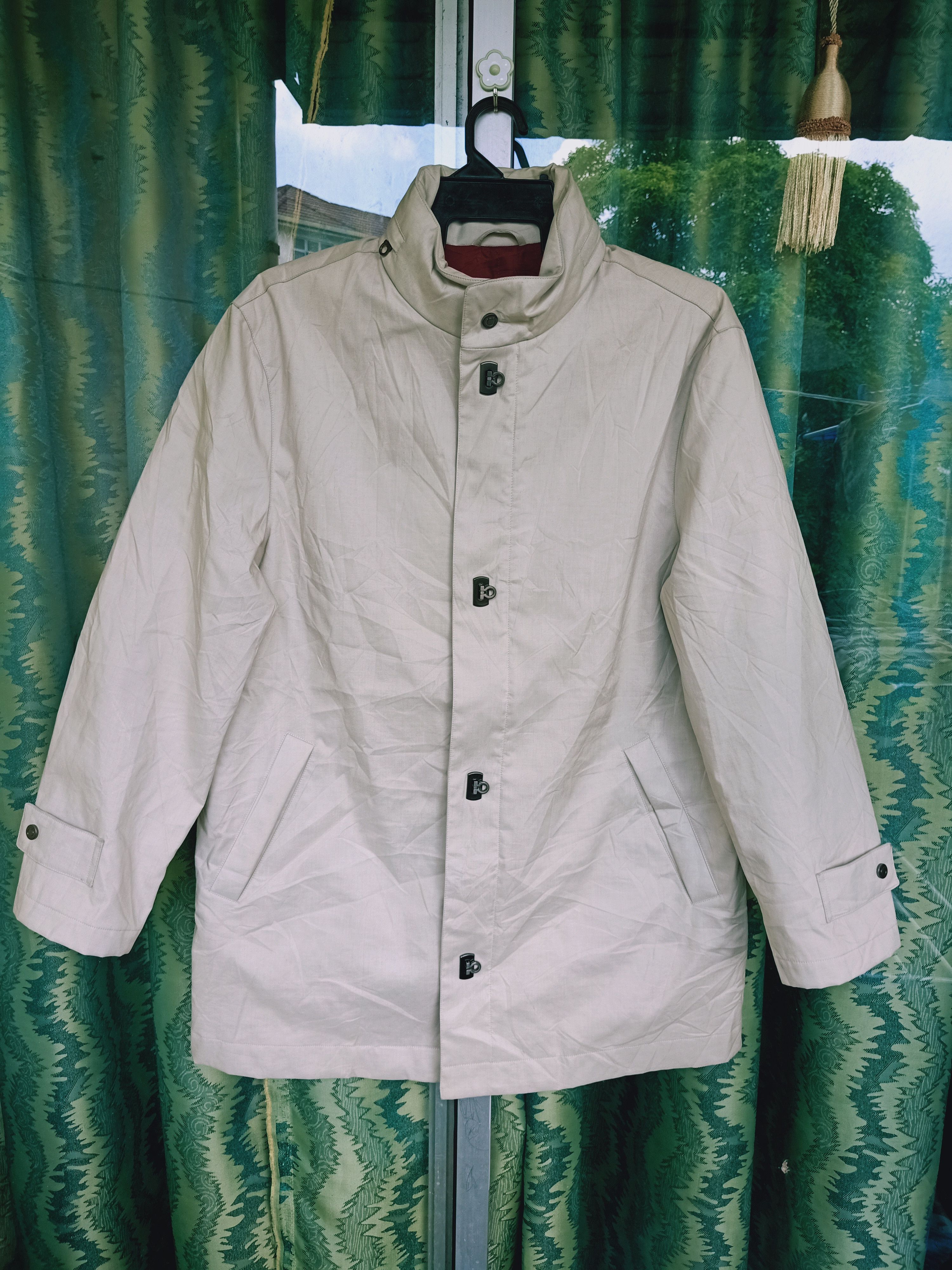 Salvatore Ferragamo Salvatore Ferragamo Gancini Button Trench coat made in Italy Size US L / EU 52-54 / 3 - 1 Thumbnail