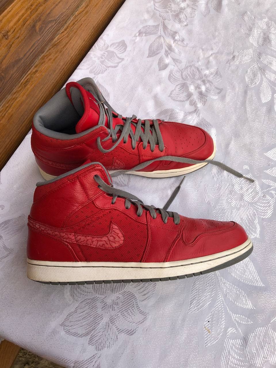 Jordan Brand Nike Air Jordan Size US 11.5 / EU 44-45 - 3 Thumbnail