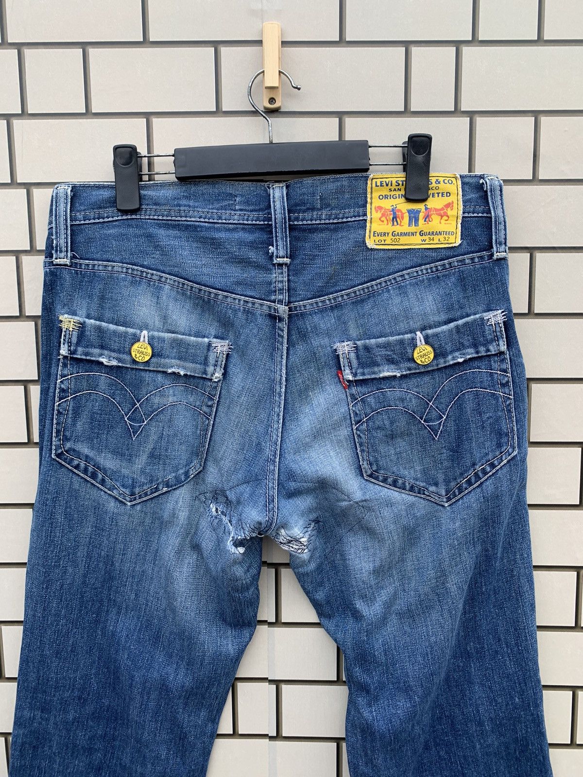 Levi's × Vintage Vintage Levis Lot 502 Distressed Denim Yellow Tag Size US 34 / EU 50 - 13 Thumbnail