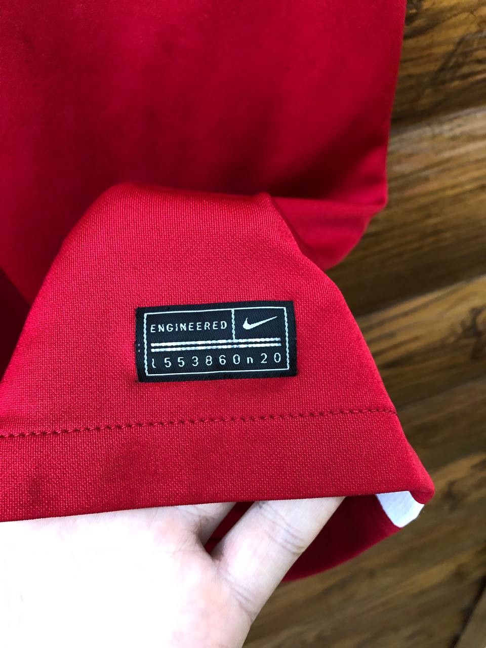 Nike LIVERPOOL ENGLAND NIKE HOME FOOTBALL SHIRT JERSEY Size US S / EU 44-46 / 1 - 8 Thumbnail