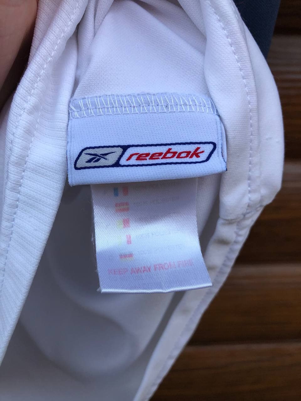 Reebok LIVERPOOL 2002/2003 FOOTBAL SHIRT SOCCER JERSEY REEBOK KIDS Size US S / EU 44-46 / 1 - 10 Thumbnail