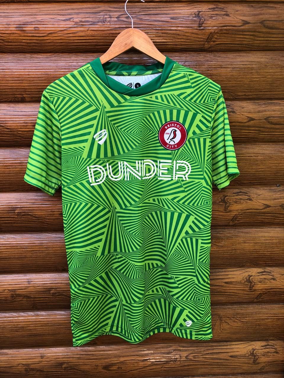 Other Bristol City FC Football Training Shirt Soccer Jersey Size US S / EU 44-46 / 1 - 1 Thumbnail