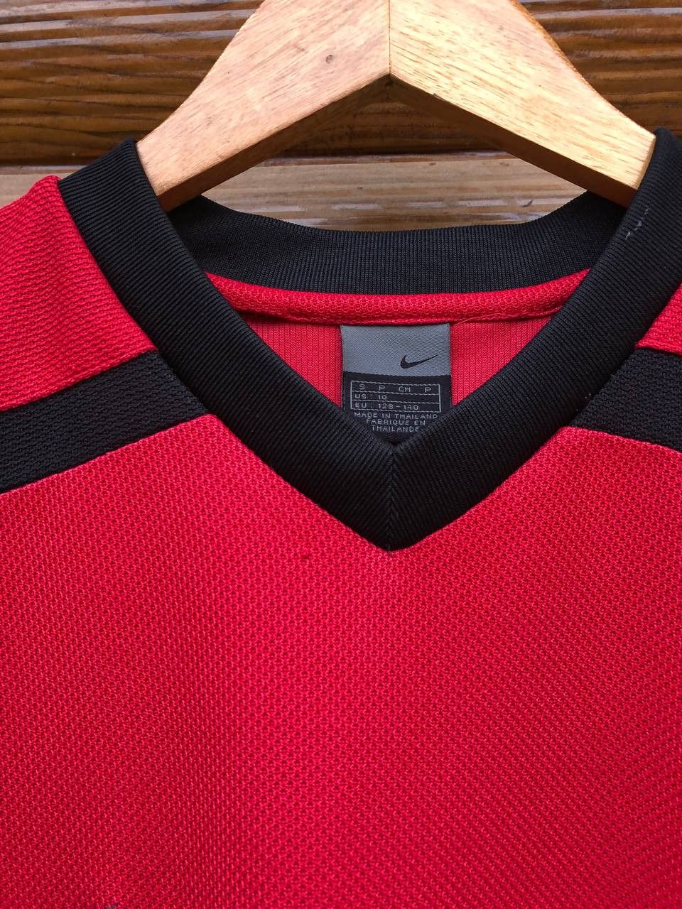 Nike Nike Manchester United football shirt, soccer jersey Size US S / EU 44-46 / 1 - 3 Thumbnail