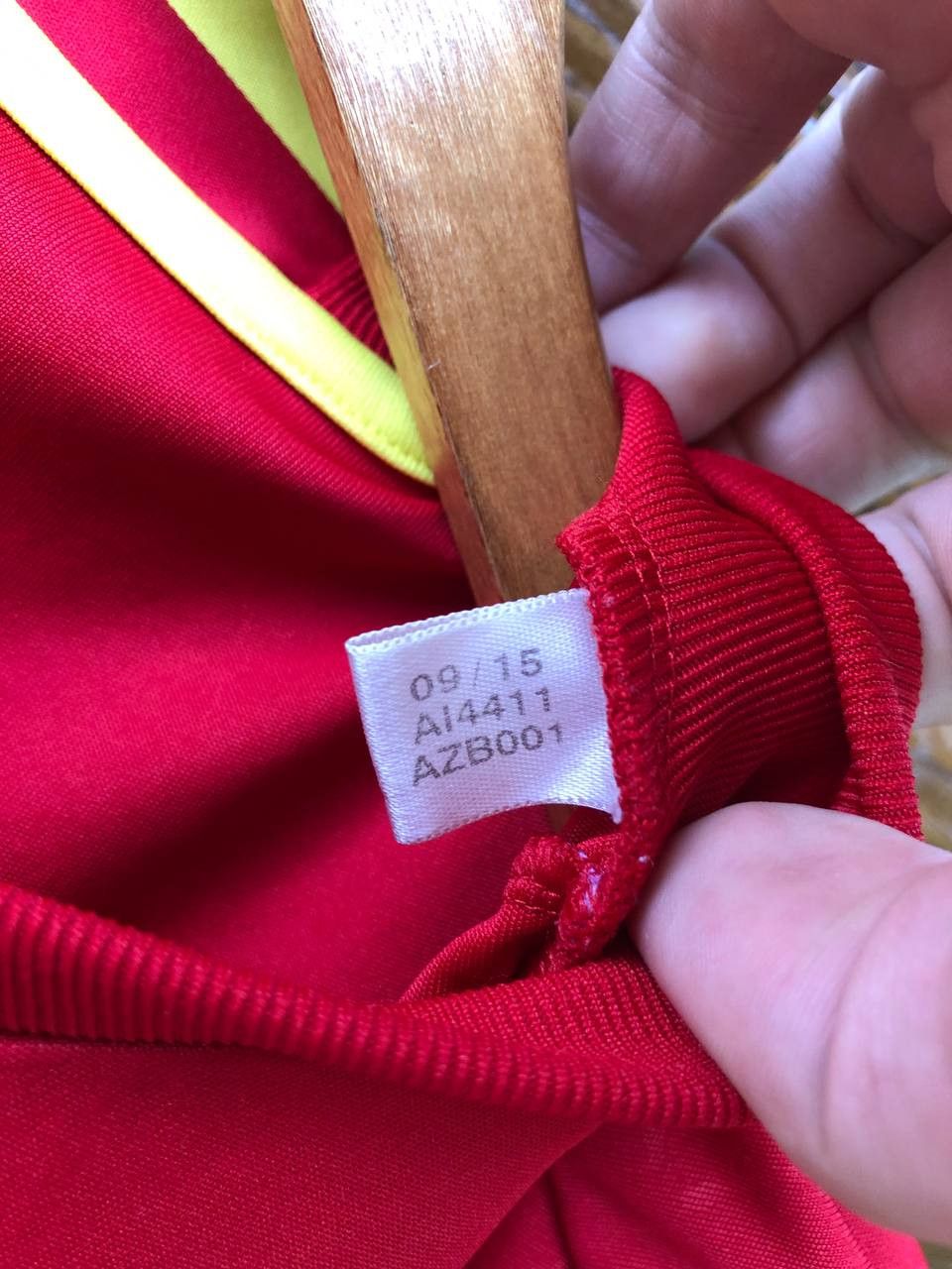 Vintage VINTAGE SPAIN ADIDAS FOOTBALL SOCCER SHIRT JERSEY Size US S / EU 44-46 / 1 - 8 Thumbnail