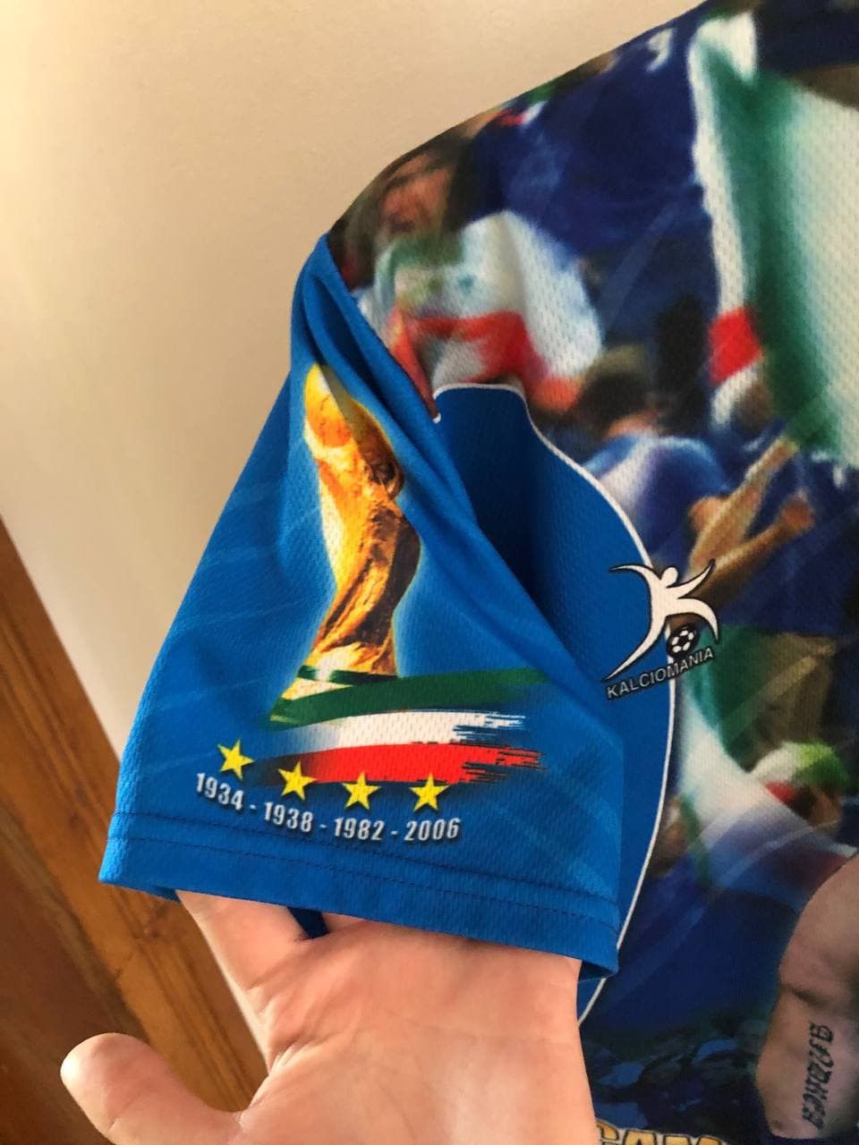 Vintage Vintage Italy World Cup Champion T-Shirt Size US M / EU 48-50 / 2 - 3 Thumbnail