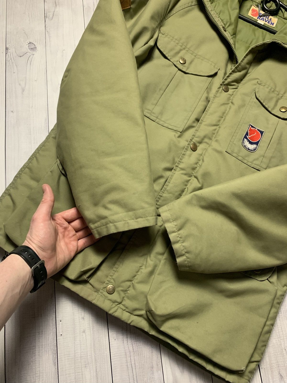 Fjallraven Vintage Down jacket Fjall raven parka logo rare size M Size US M / EU 48-50 / 2 - 12 Thumbnail