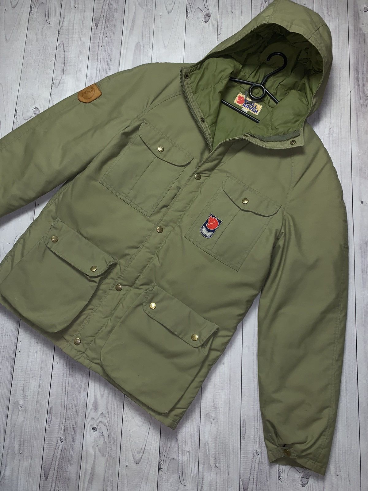 Fjallraven Vintage Down jacket Fjall raven parka logo rare size M Size US M / EU 48-50 / 2 - 2 Thumbnail