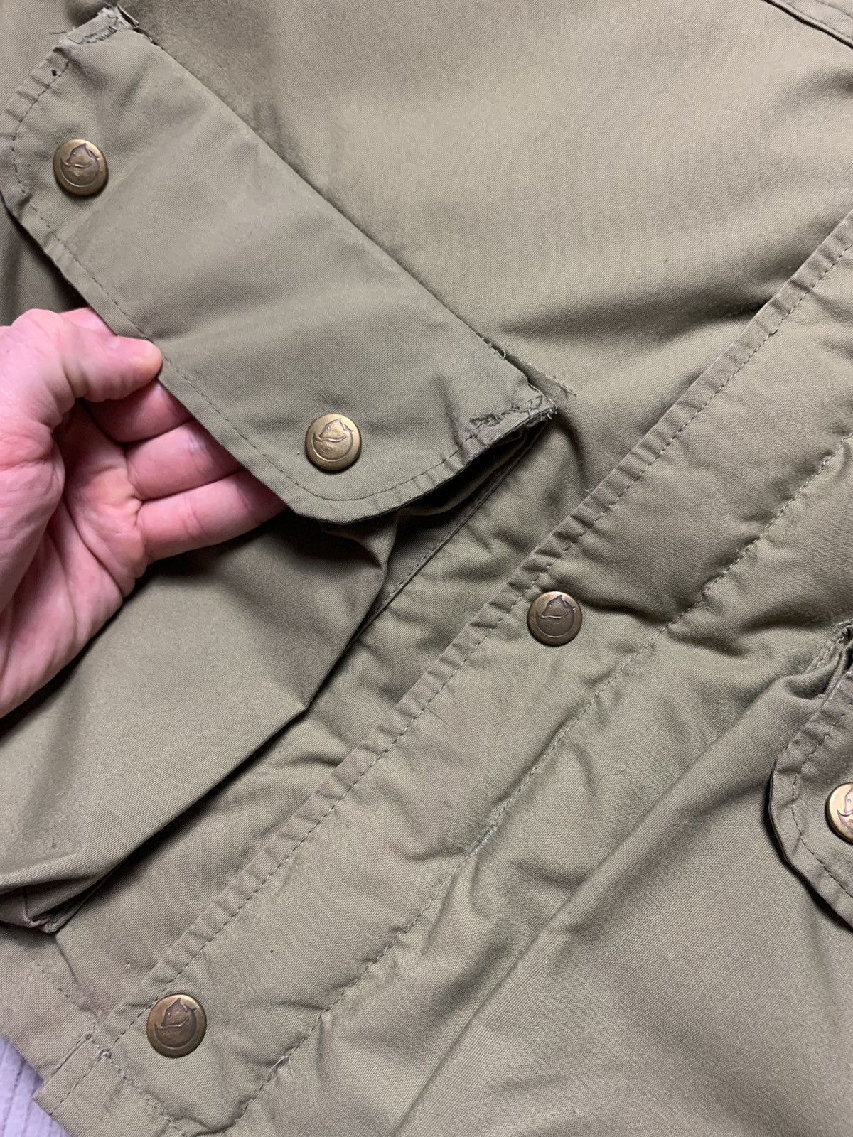 Fjallraven Vintage Down jacket Fjall raven parka logo rare size M Size US M / EU 48-50 / 2 - 8 Thumbnail