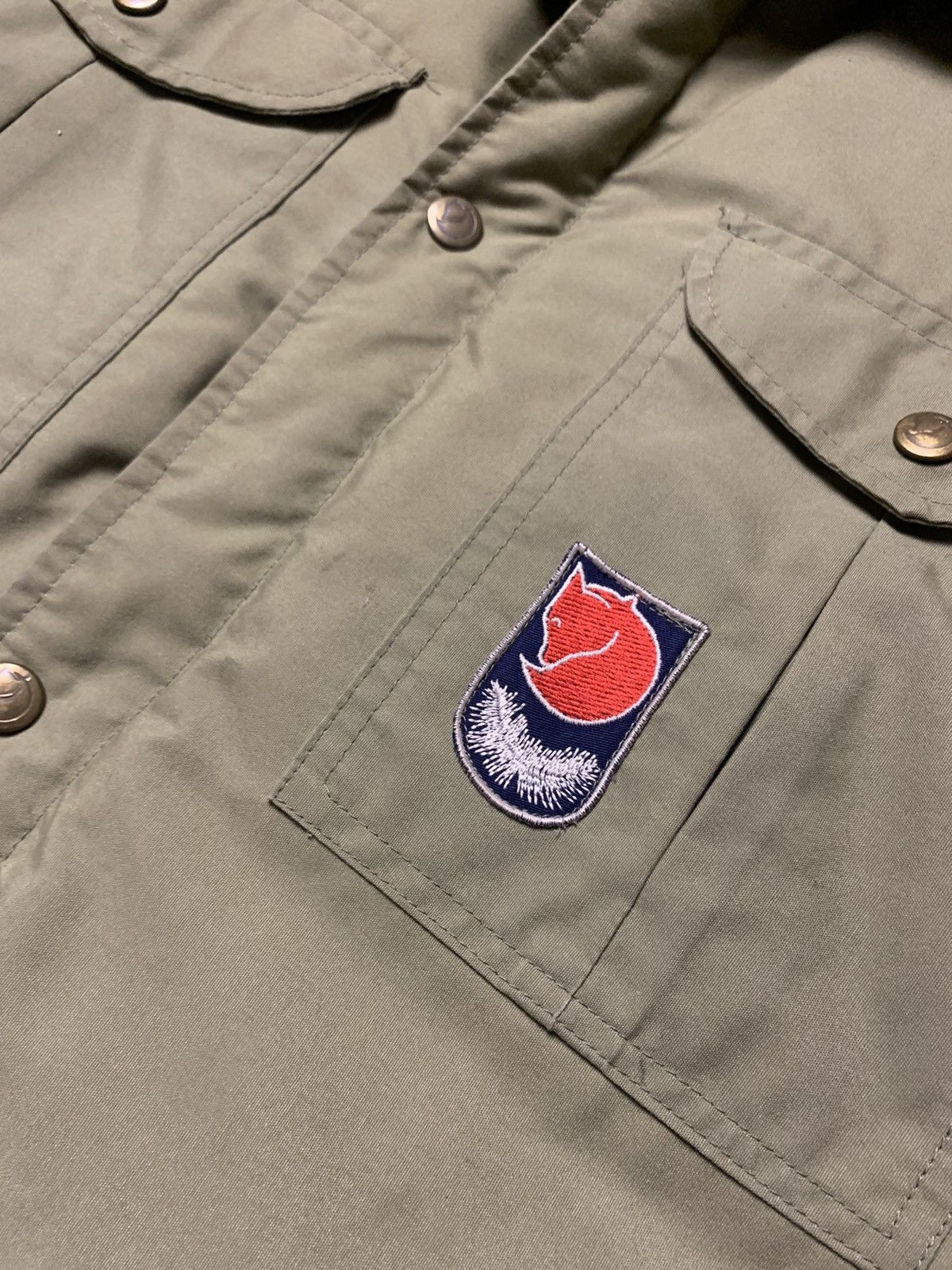 Fjallraven Vintage Down jacket Fjall raven parka logo rare size M Size US M / EU 48-50 / 2 - 10 Thumbnail