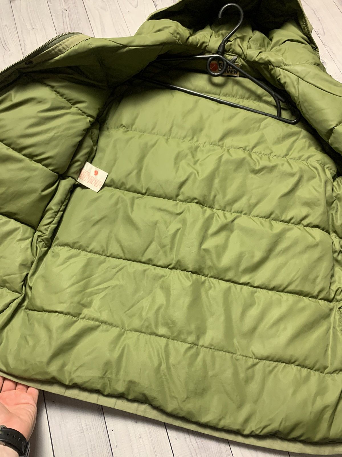 Fjallraven Vintage Down jacket Fjall raven parka logo rare size M Size US M / EU 48-50 / 2 - 5 Thumbnail