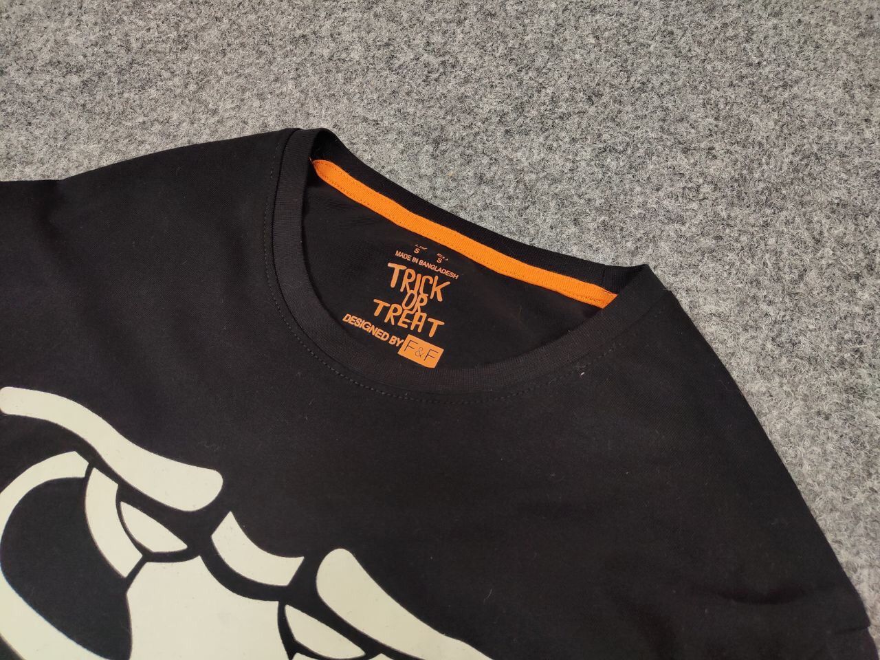 Japanese Brand Vintage Skeleton Phosphoric Print Long Sleeve sweatshirt Size US S / EU 44-46 / 1 - 14 Thumbnail