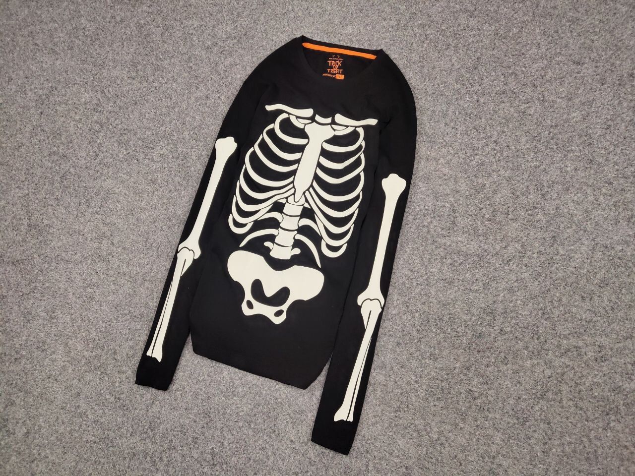 Japanese Brand Vintage Skeleton Phosphoric Print Long Sleeve sweatshirt Size US S / EU 44-46 / 1 - 3 Thumbnail