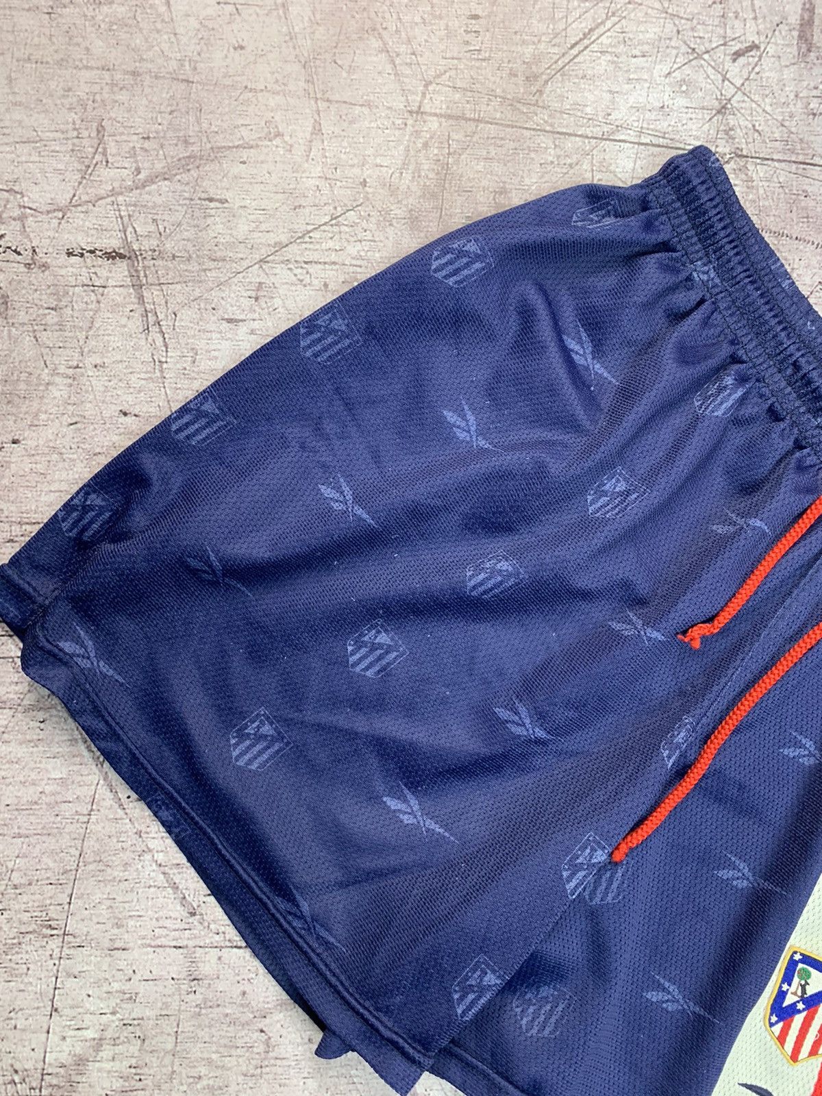 Reebok Vintage Reebok Atletico Madrid 1999 Shorts Size US 34 / EU 50 - 3 Thumbnail
