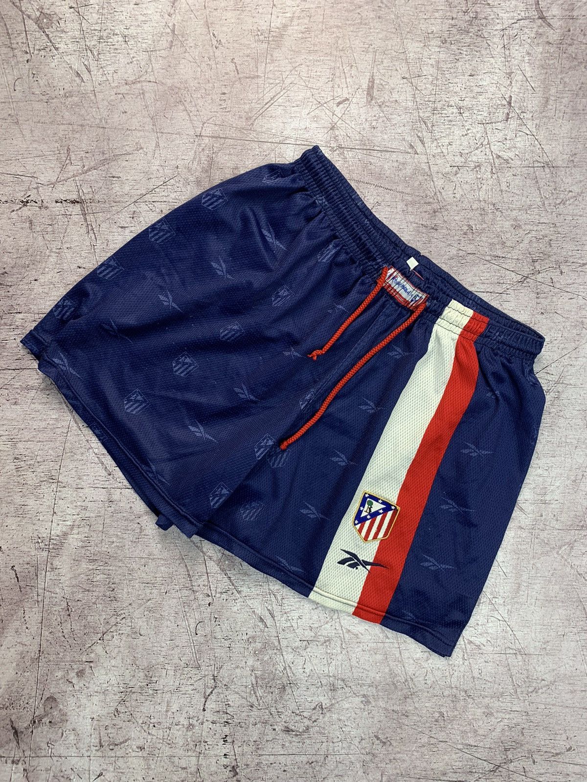 Reebok Vintage Reebok Atletico Madrid 1999 Shorts Size US 34 / EU 50 - 1 Thumbnail