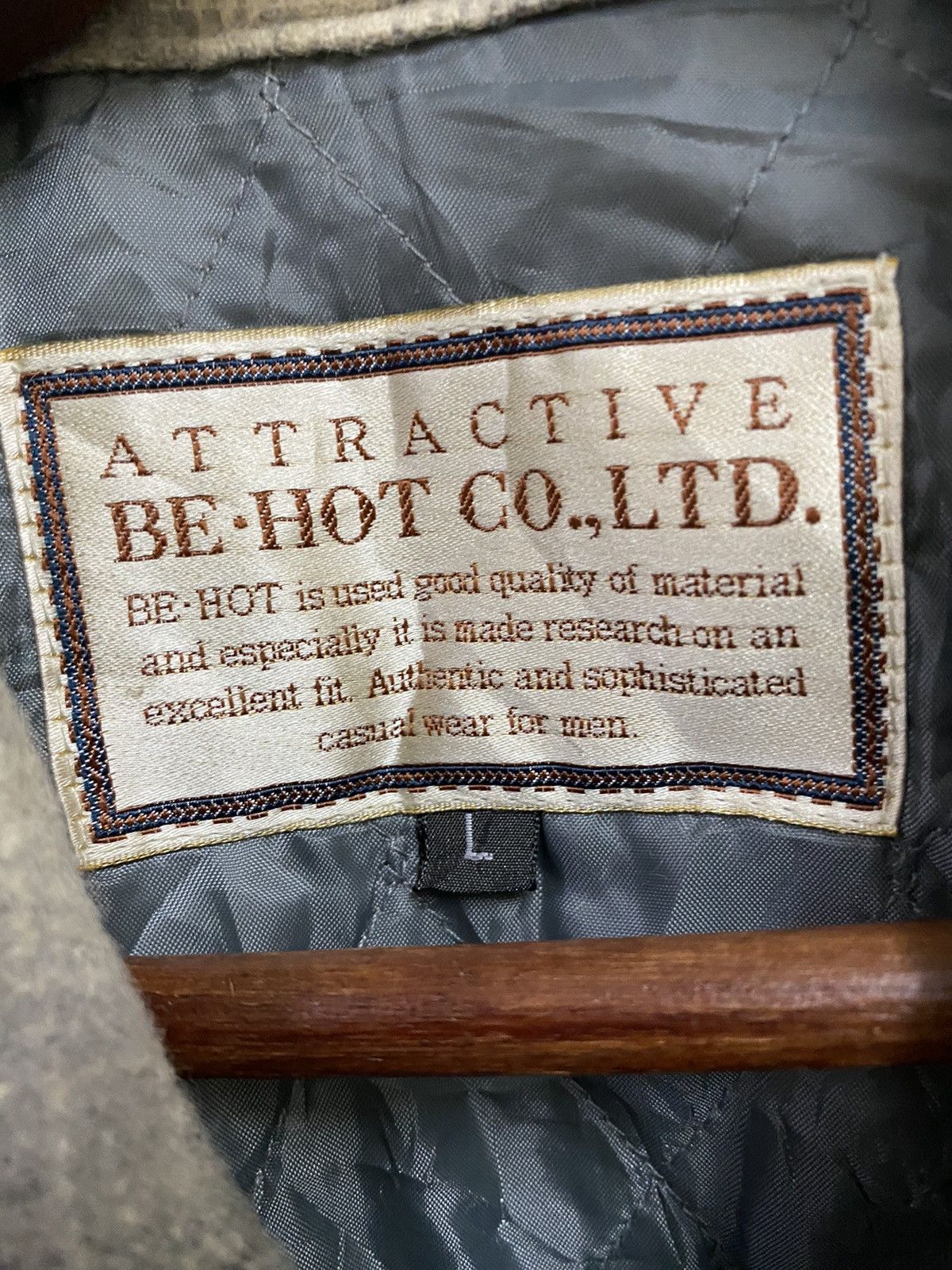 Flannel × Japanese Brand × Vintage Vintage Japanese Brand Be-Hot Wool Flannel Zip Jacket Size US L / EU 52-54 / 3 - 6 Thumbnail