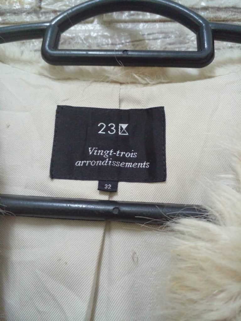 VESTS FUR 23. (CJ7)