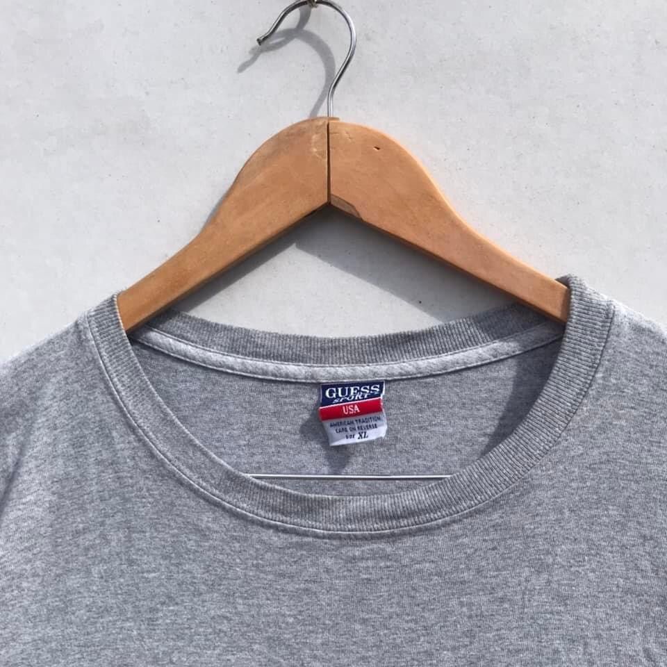 Guess RARE🔥 Guess Size US XL / EU 56 / 4 - 2 Thumbnail