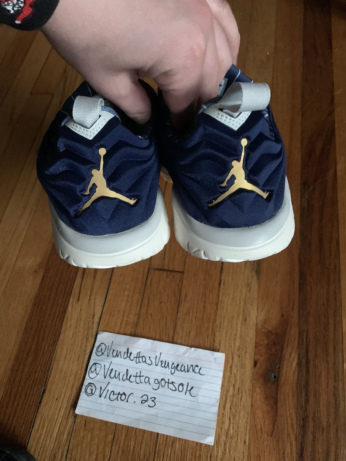 Jordan Brand Jordan Flight Flex Derek Jeter Yankees Pinstripe US8 Size US 8 / EU 41 - 4 Thumbnail