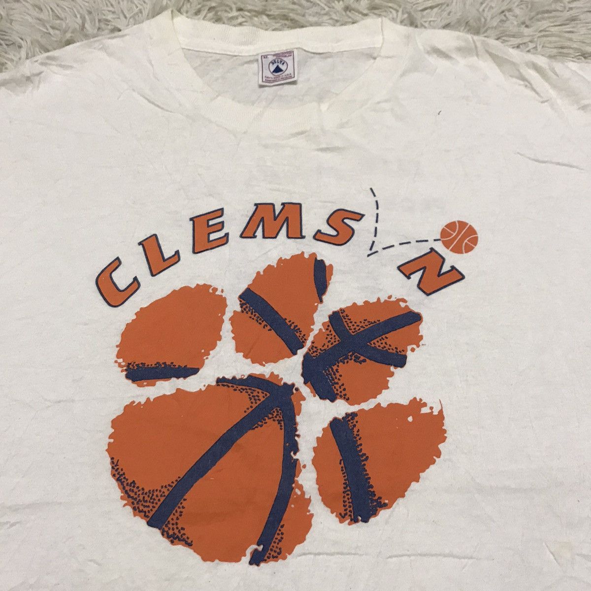Delta Vintage 90s Delta tshirt Size US XL / EU 56 / 4 - 5 Thumbnail