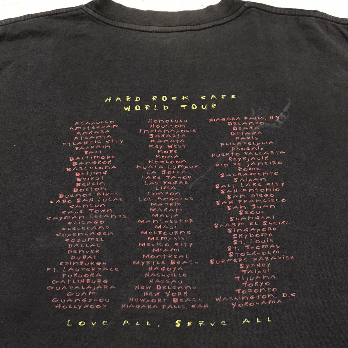 Hard Rock Cafe Vintage 90s Hard Rock Cafe World Tour Size US XL / EU 56 / 4 - 7 Thumbnail