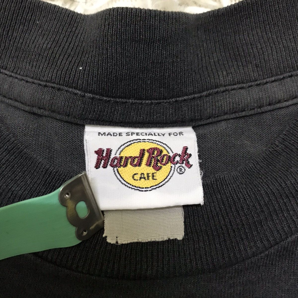 Hard Rock Cafe Vintage 90s Hard Rock Cafe World Tour Size US XL / EU 56 / 4 - 8 Thumbnail
