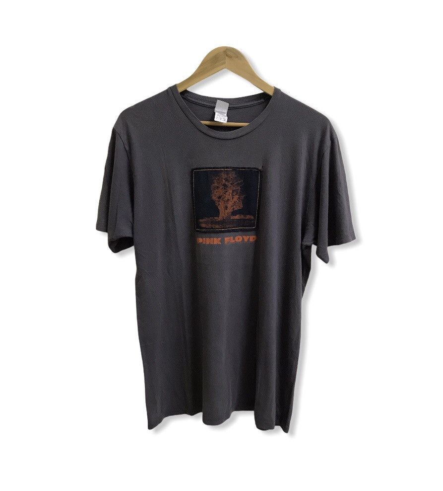 Band Tees 2005 vintage Pink floyd band tshirt Size US M / EU 48-50 / 2 - 1 Thumbnail