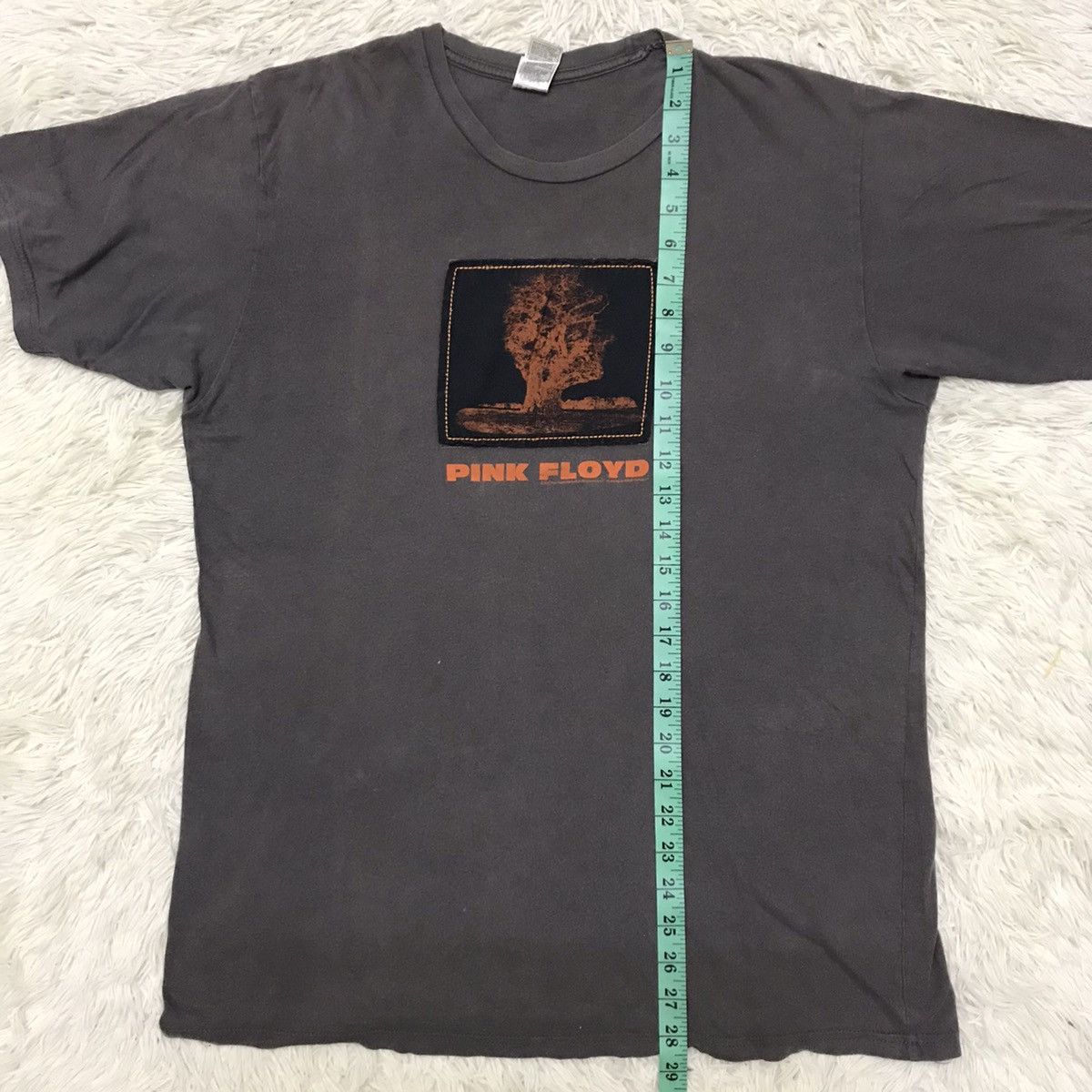 Band Tees 2005 vintage Pink floyd band tshirt Size US M / EU 48-50 / 2 - 13 Thumbnail