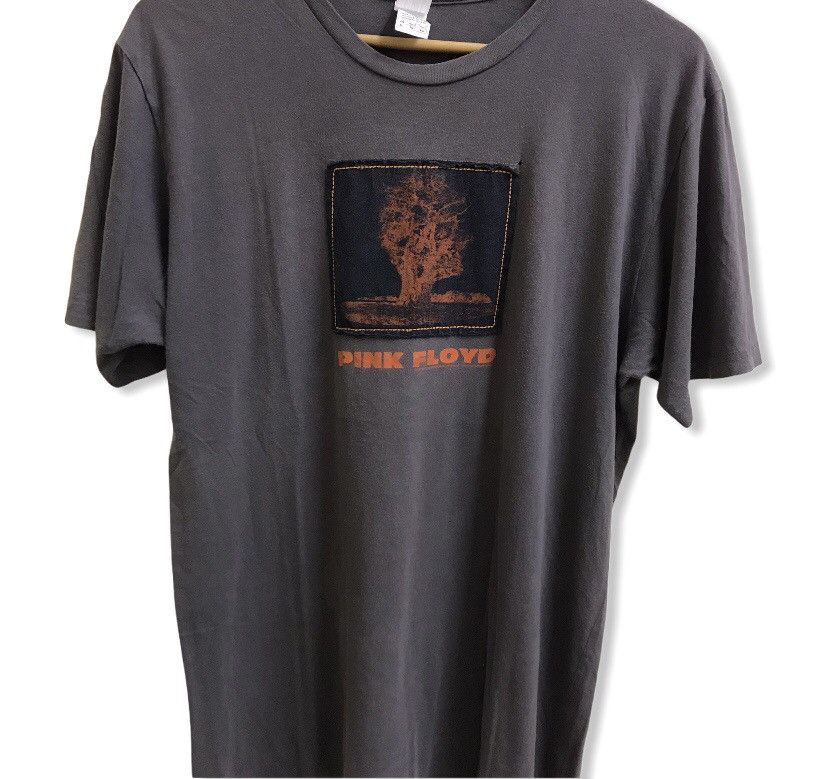 Band Tees 2005 vintage Pink floyd band tshirt Size US M / EU 48-50 / 2 - 4 Thumbnail