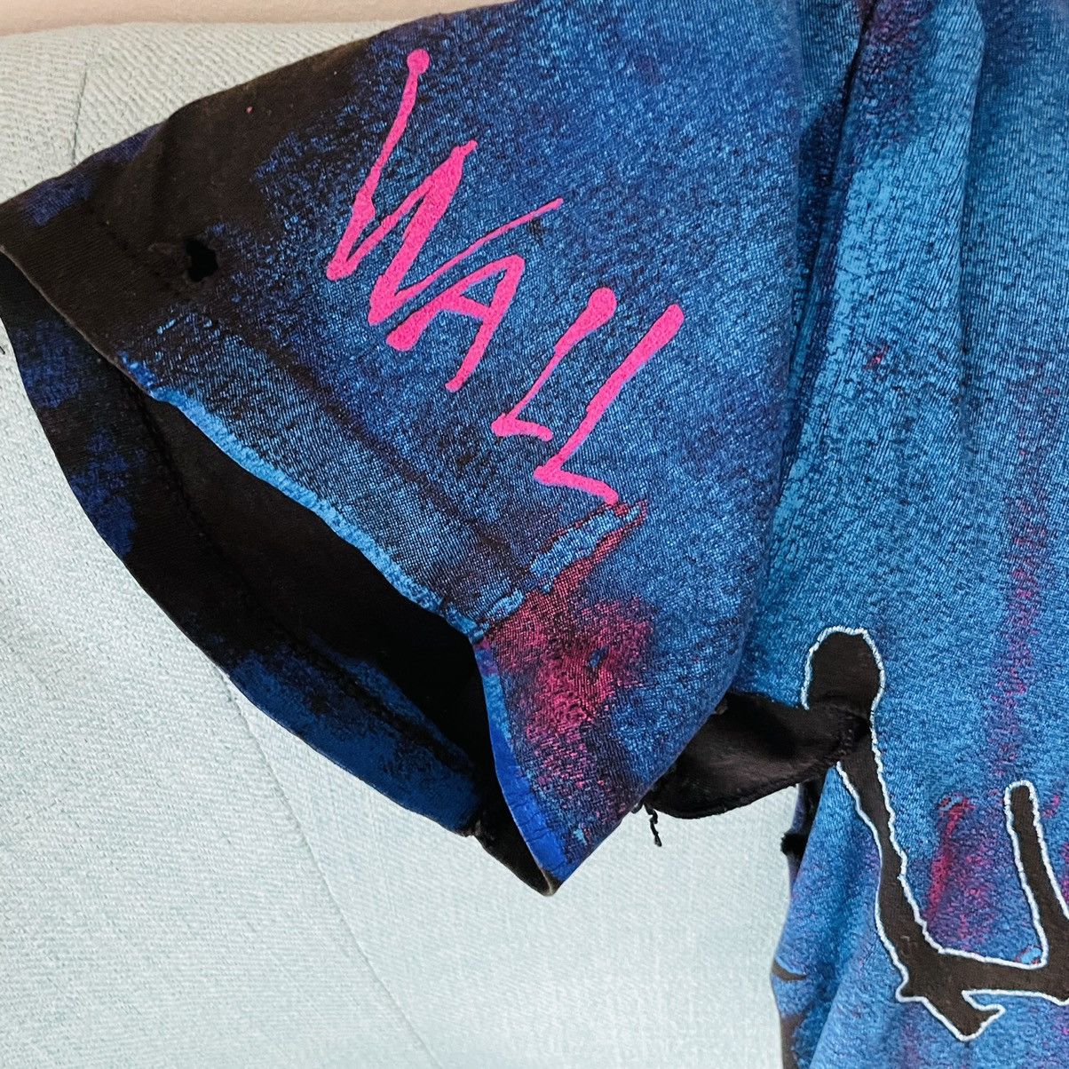 Pink Floyd × Vintage Vintage Pink Floyd The Wall All Over Print T-Shirt Size US L / EU 52-54 / 3 - 4 Thumbnail