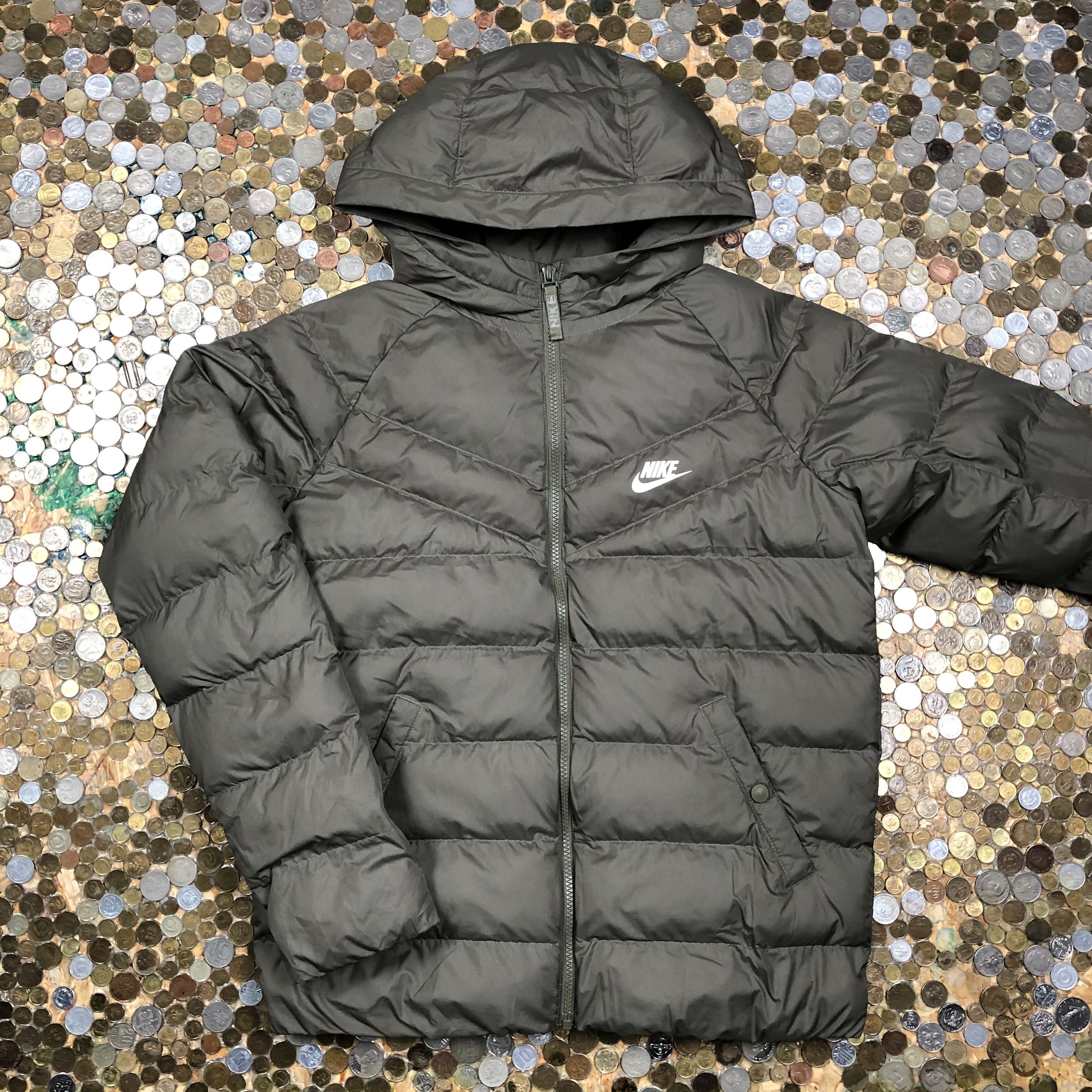 Nike Nike Puffer Qualited jacket with hoodie Size US S / EU 44-46 / 1 - 1 Thumbnail