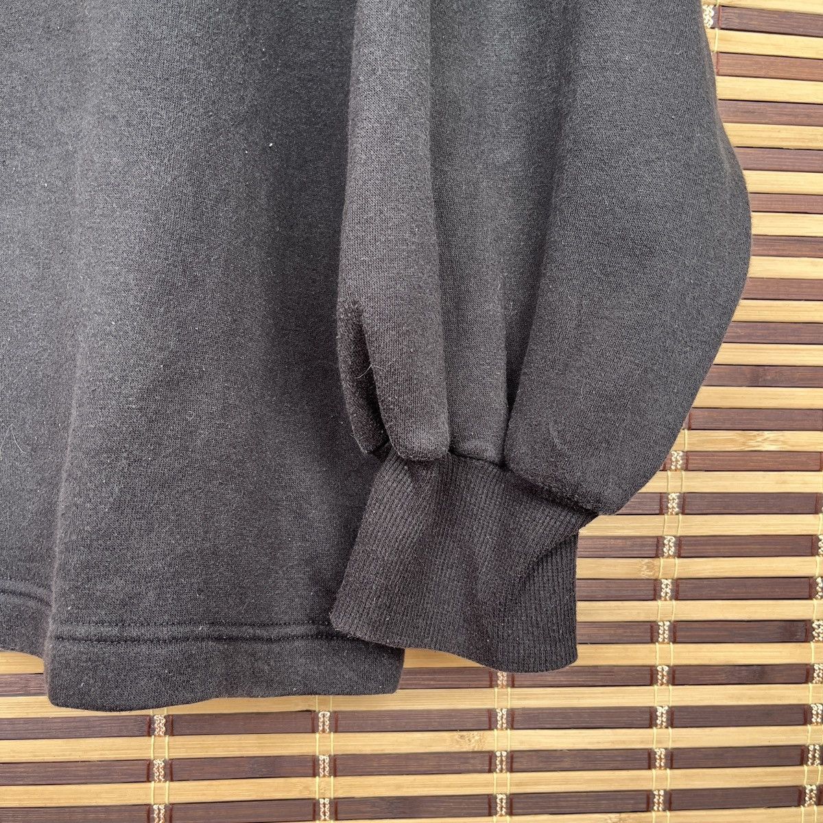 University Of Minnesota X GU Black Sweater Big Printed