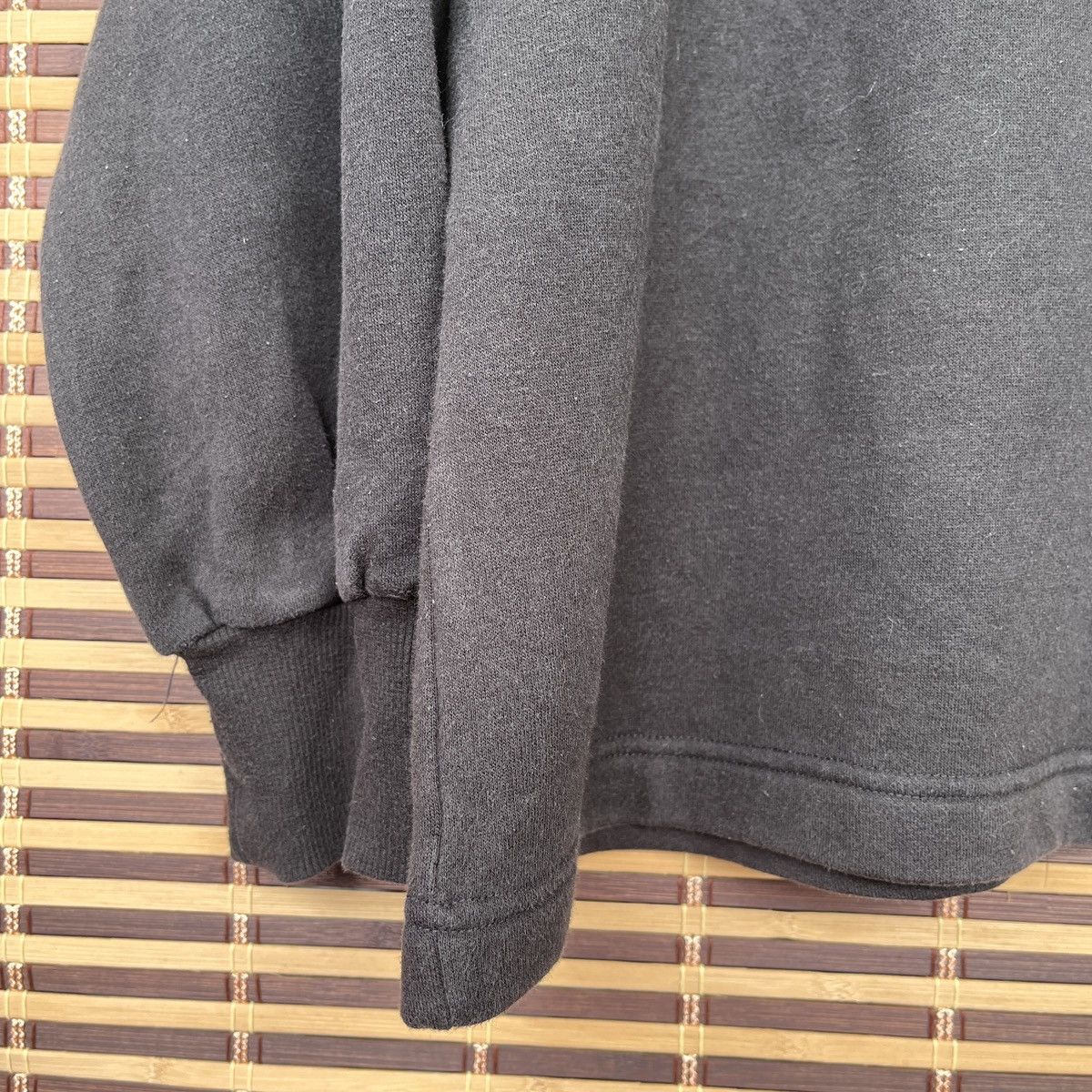 University Of Minnesota X GU Black Sweater Big Printed