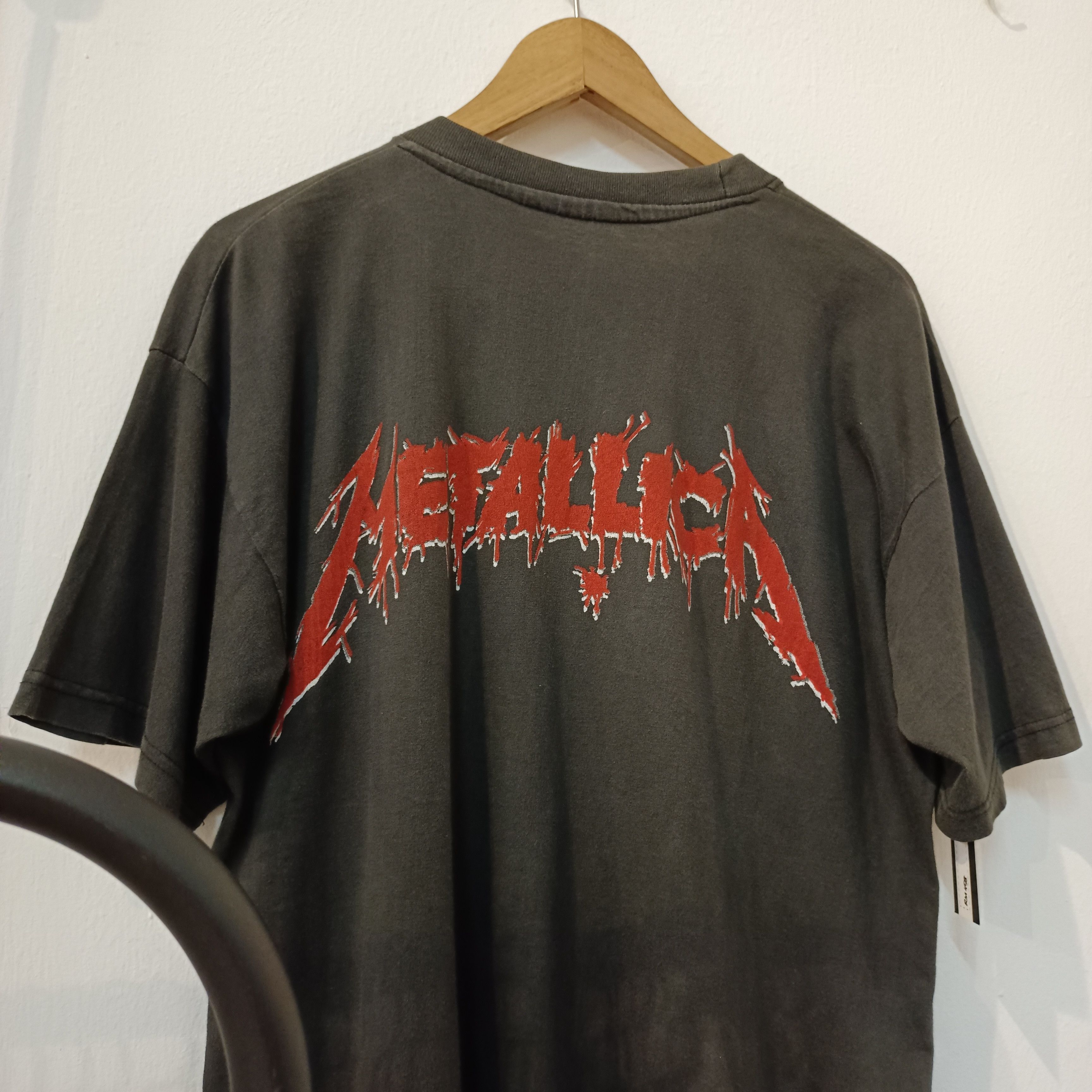 Fruit of the Loom Metallica Band T-shirt Band Tee Men's L size cotton black type Vintage Second Hand