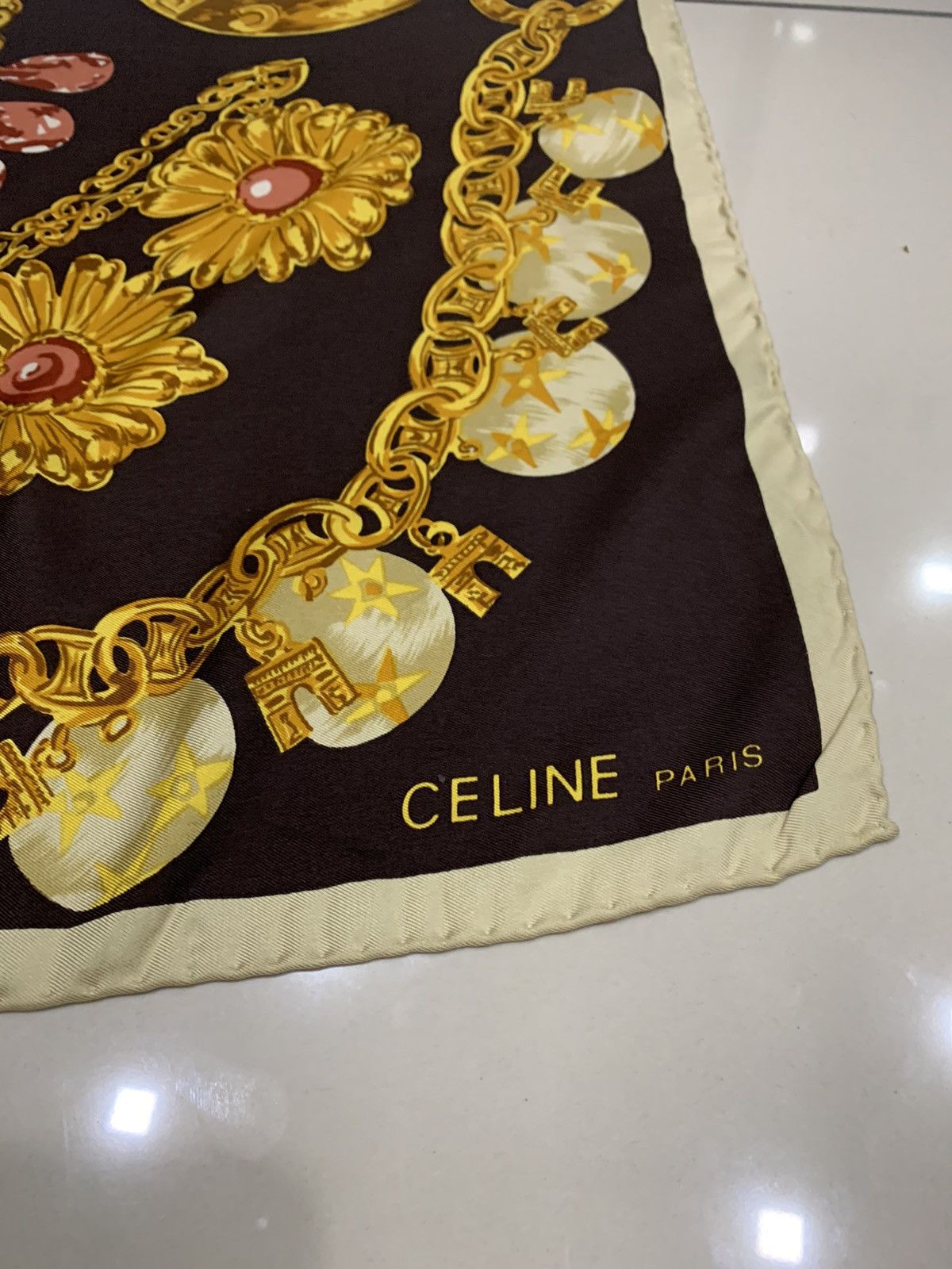 Celine CELINE PARIS BIG PRINT SILK SCARF Size ONE SIZE - 4 Thumbnail