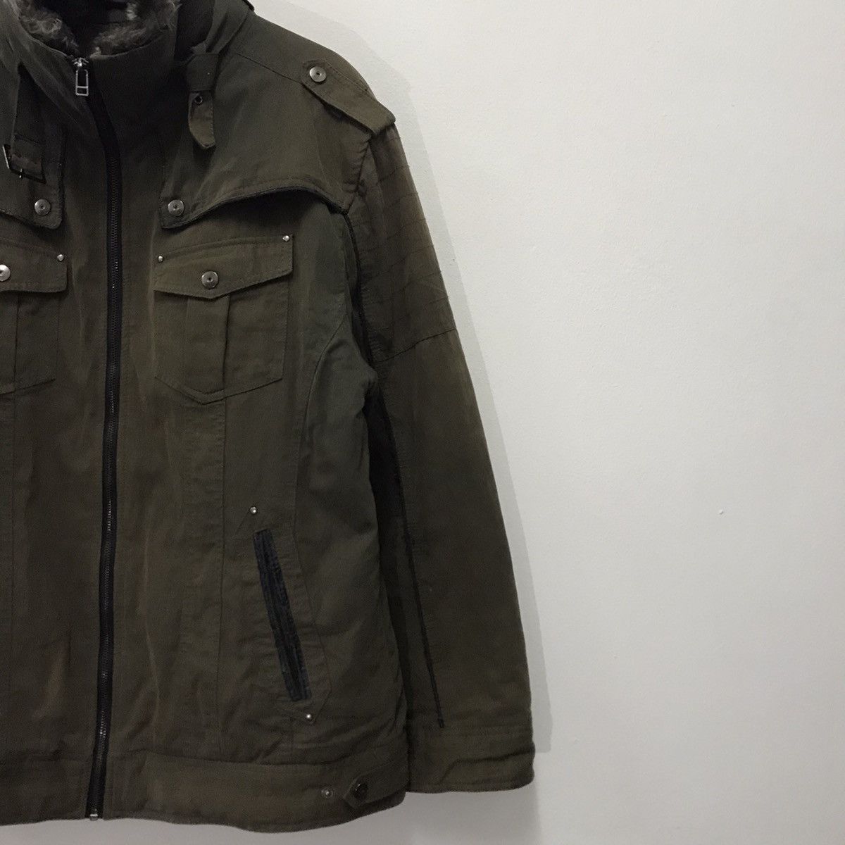 Japanese Brand Vintage Bareback Realdress Tactical Jacket Fur Collar Size US L / EU 52-54 / 3 - 5 Thumbnail