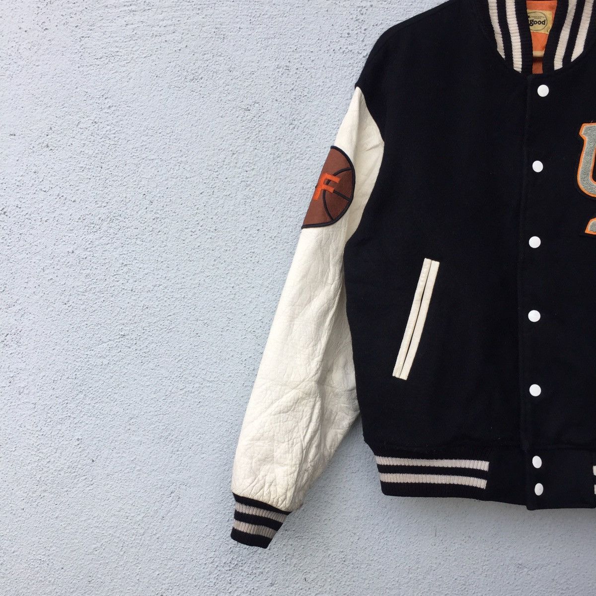 Japanese Brand Vintage Egood Japan Leather Arm Wool Varsity Jacket Size US XL / EU 56 / 4 - 4 Thumbnail